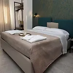 Toc Toc 4*