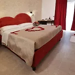 Toc Toc بونتيكانيانو