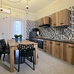 Toc Toc فندق مبيت وإفطار 4*